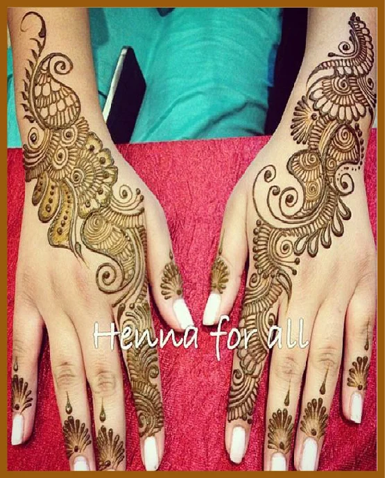 Peacock Shaped Aesthetic Back Hand Mehndi